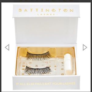 Battington Lashes Monroe 3D Silk Lashes + glue kit